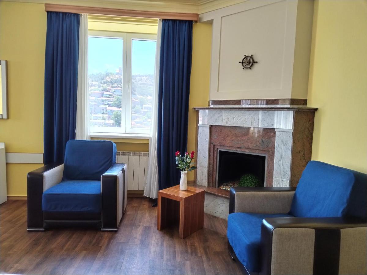 Hotel Blissdom Тбілісі Екстер'єр фото