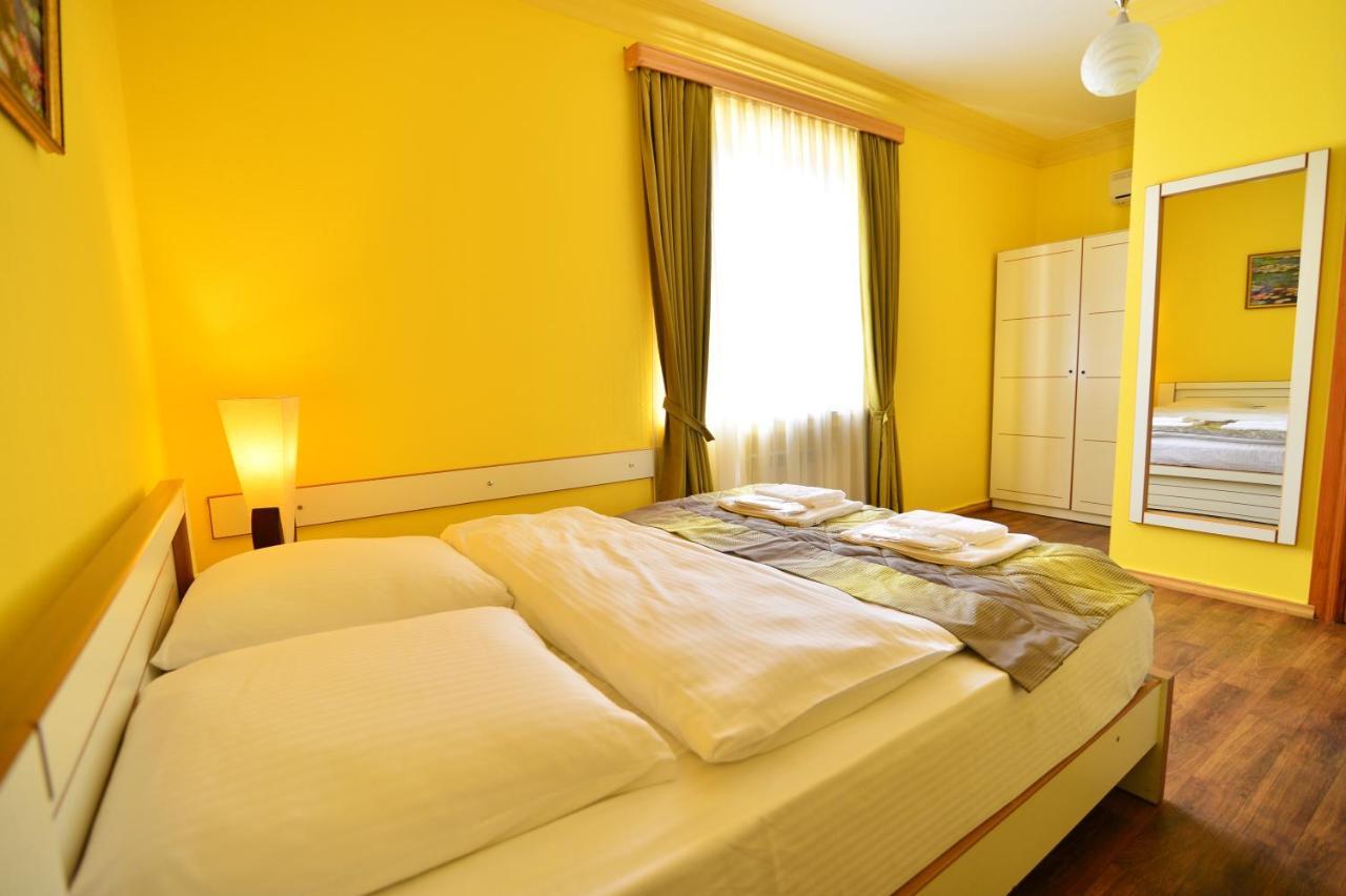 Hotel Blissdom Тбілісі Екстер'єр фото
