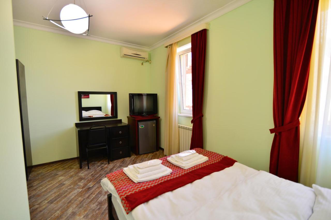 Hotel Blissdom Тбілісі Екстер'єр фото