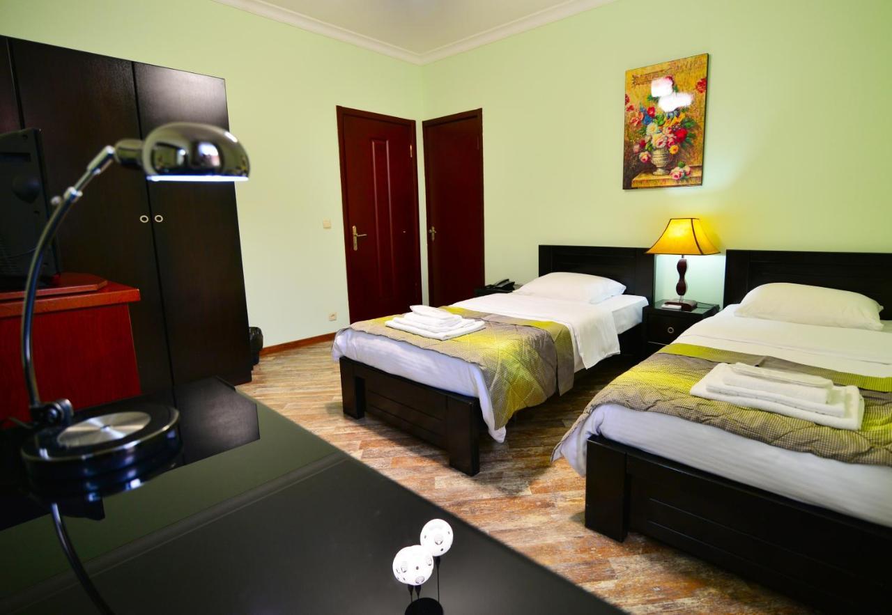 Hotel Blissdom Тбілісі Екстер'єр фото