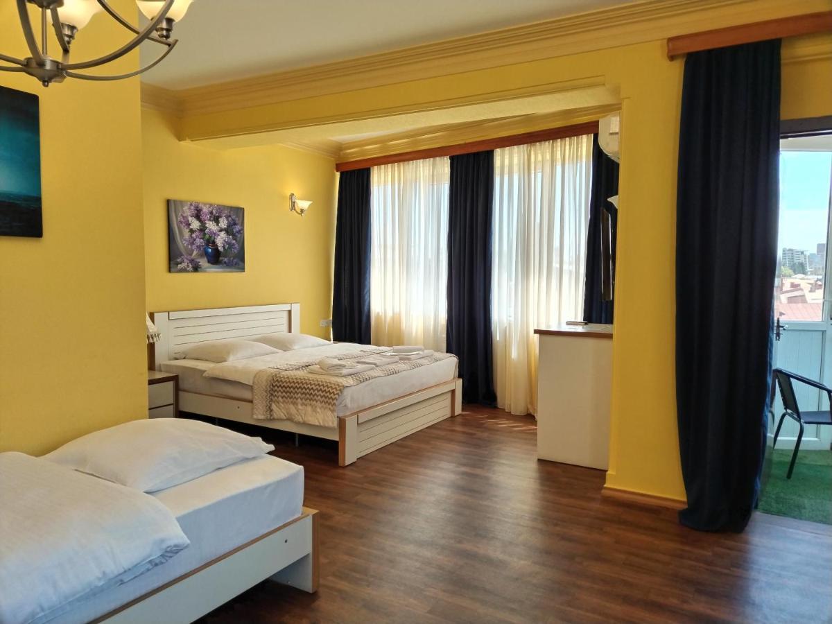 Hotel Blissdom Тбілісі Екстер'єр фото