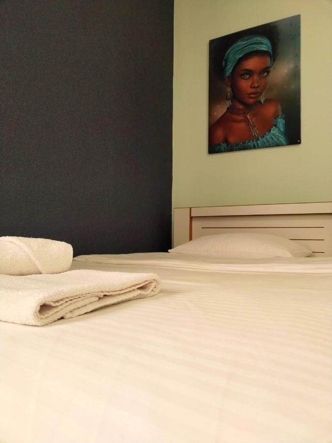 Hotel Blissdom Тбілісі Екстер'єр фото