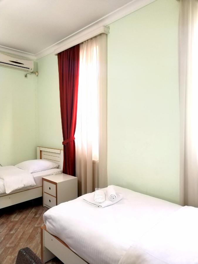 Hotel Blissdom Тбілісі Екстер'єр фото