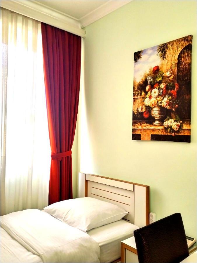Hotel Blissdom Тбілісі Екстер'єр фото