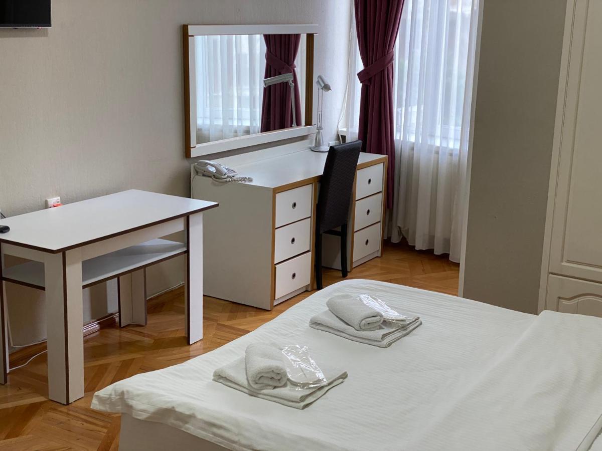 Hotel Blissdom Тбілісі Екстер'єр фото